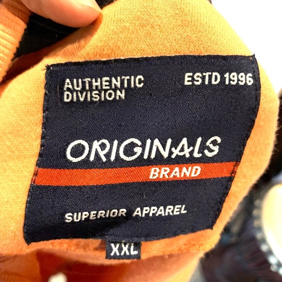 GAP Bold Orange Crewneck Sweater - Picture 5 of 6